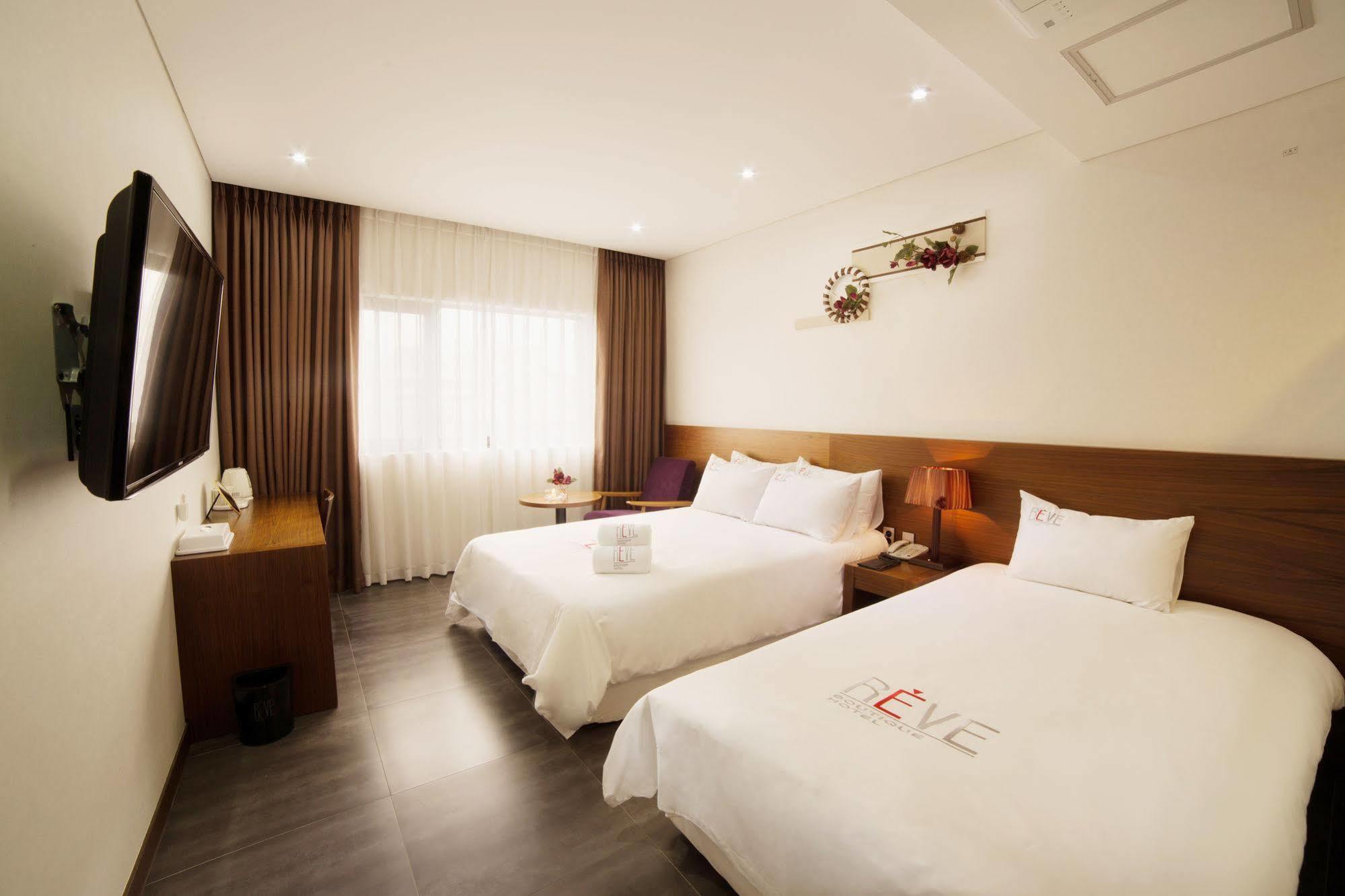 Reve Business Hotel เมืองเชจู ภายนอก รูปภาพ